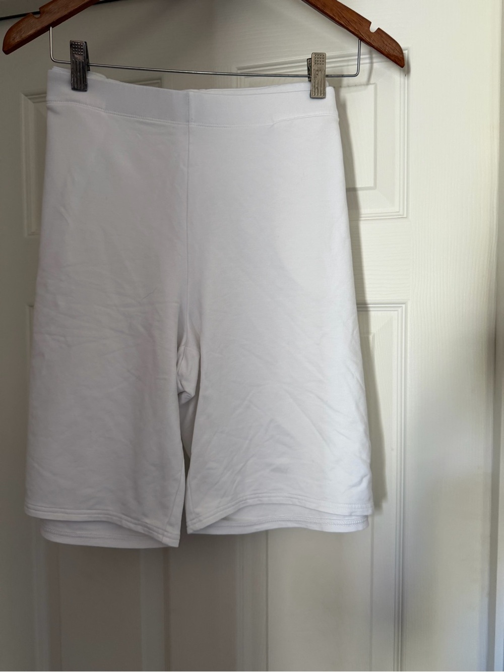 Women’s White Knit Bermuda Shorts
